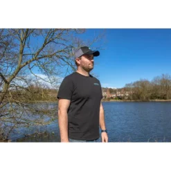 TEE SHIRT MANCHES COURTES HOMME PRESTON INNOVATIONS BLACK T-SHIRT - NOIR -treuils & antivols Soldes Magasin tee shirt manches courtes homme preston innovations black noir z 2488 248891 5