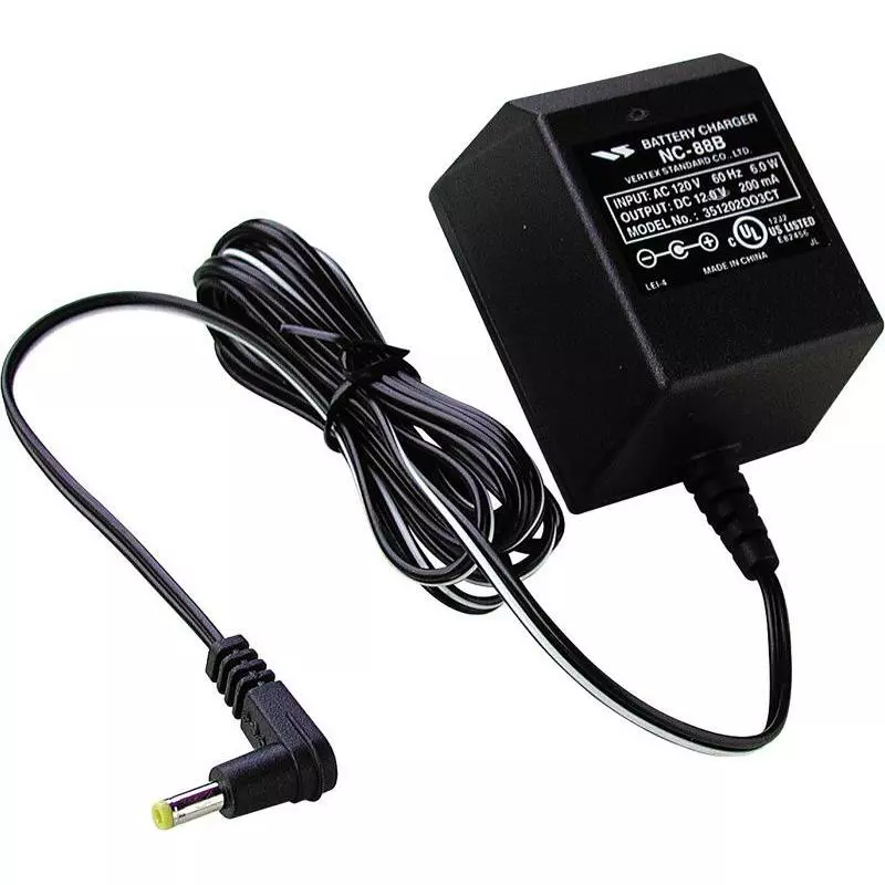 TRANSFORMATEUR STANDARD HORIZON POUR HX280E / HX370E / HX851E / HX290E 1 TRANSFORMATEUR STANDARD HORIZON POUR HX280E / HX370E / HX851E / HX290E